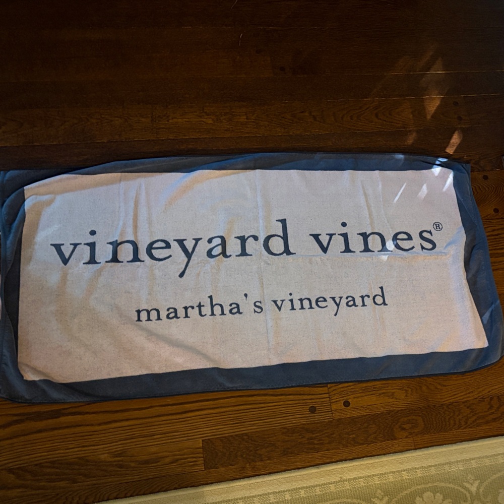 Vineyard Vines White Beach Towel with Navy Border and Logo